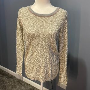 Beautiful sweater BKE